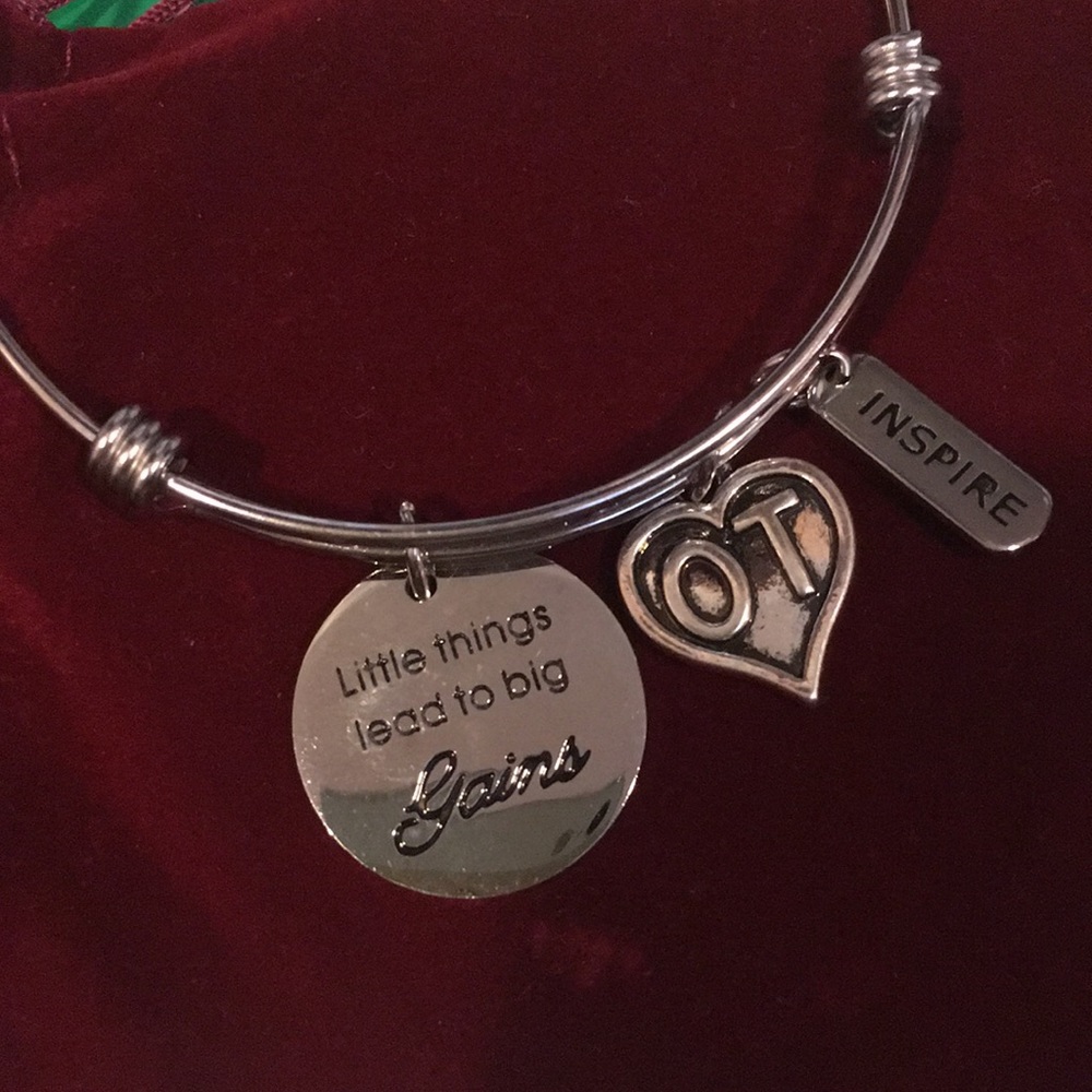 Runxintd Charm Bracelet OT NWOT